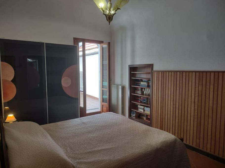 Silver Sands Finale Ligure - Traditional Apartment - 4 Beds & Terrace By The Beach Extérieur photo